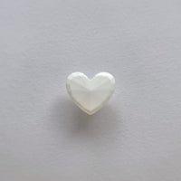 Heart – milky flat 8×7mm