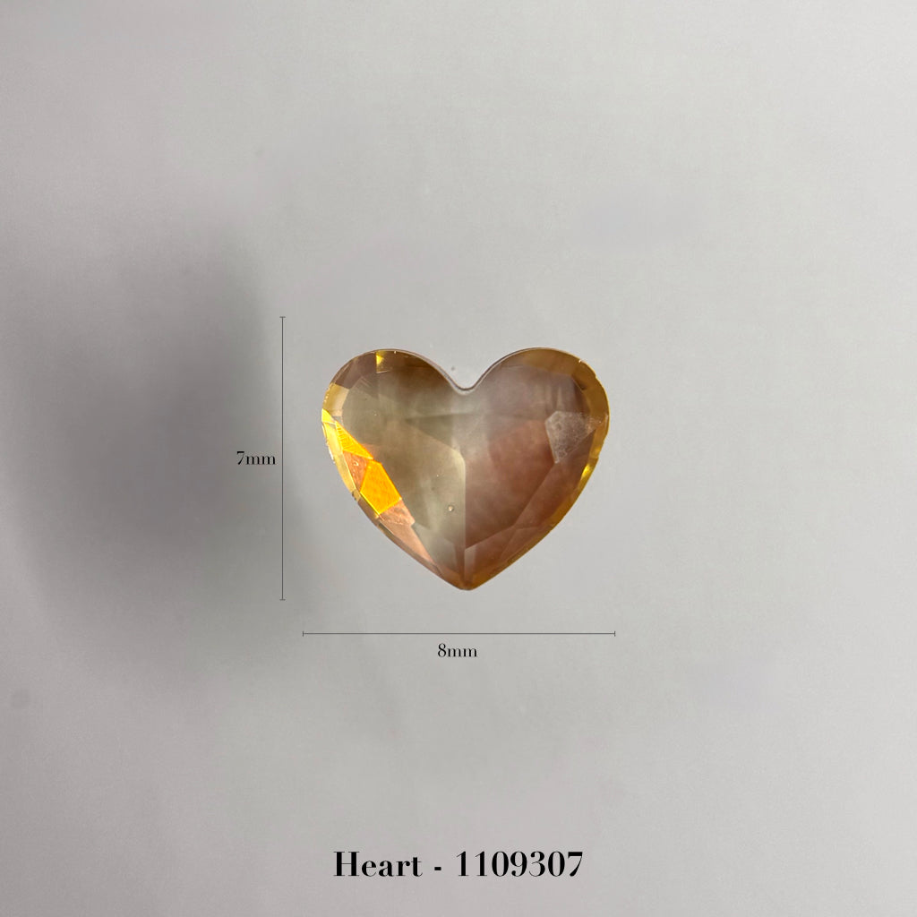 Heart – milky flat 8×7mm