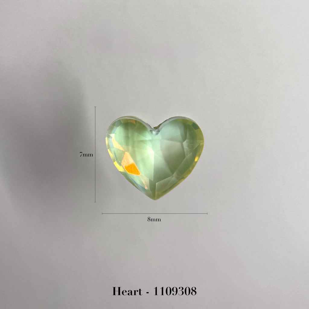 Heart – milky flat 8×7mm